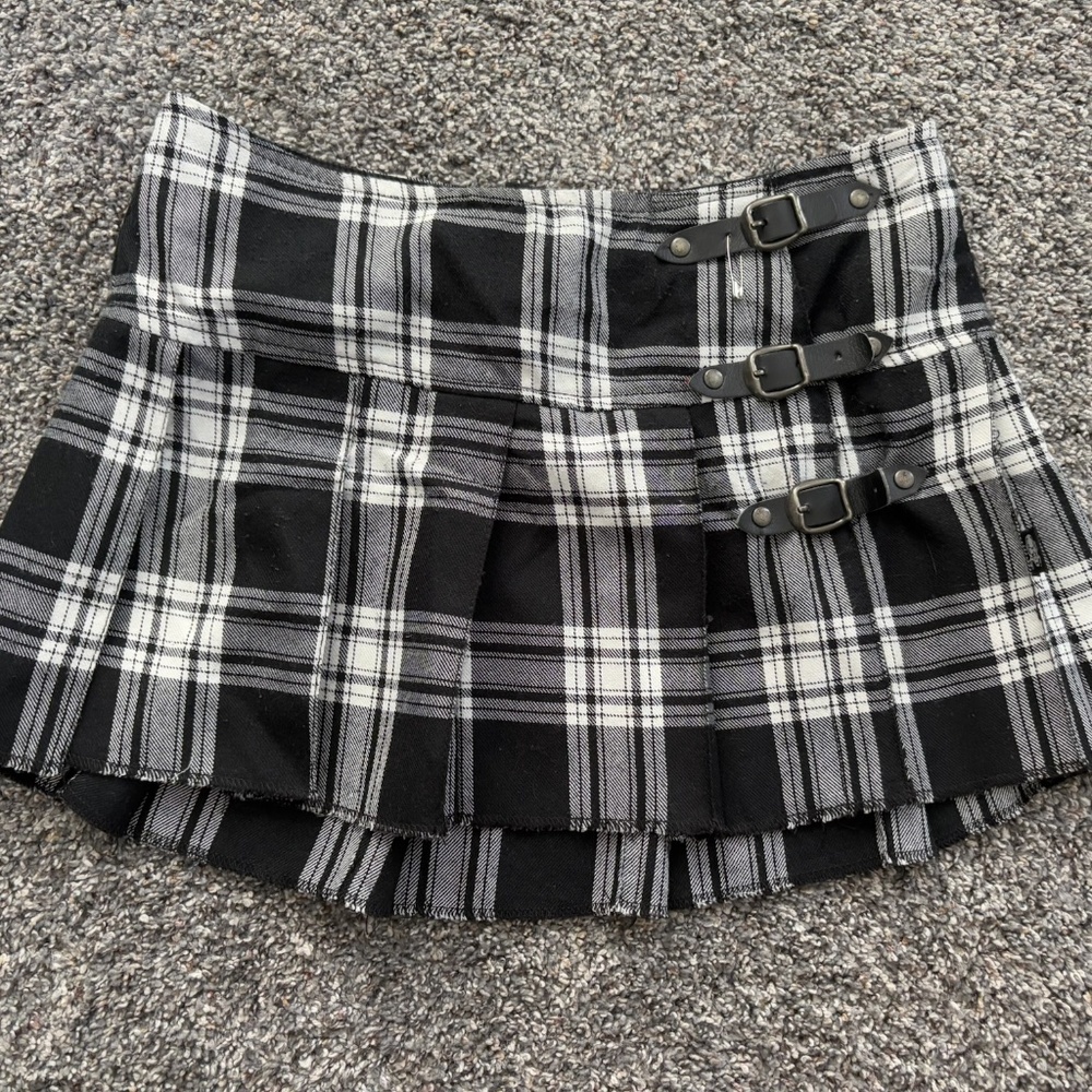 Tripp NYC- Punk Plaid Buckle Skirt